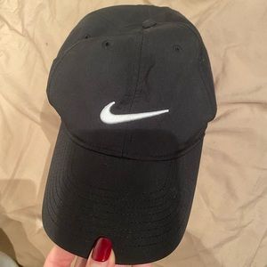 sleek black nike cap